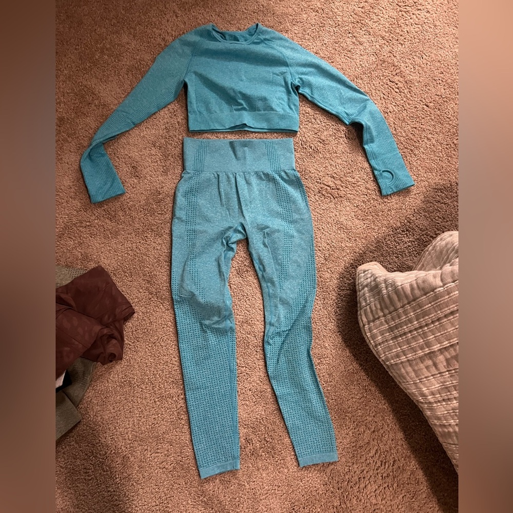 Bright blue workout set